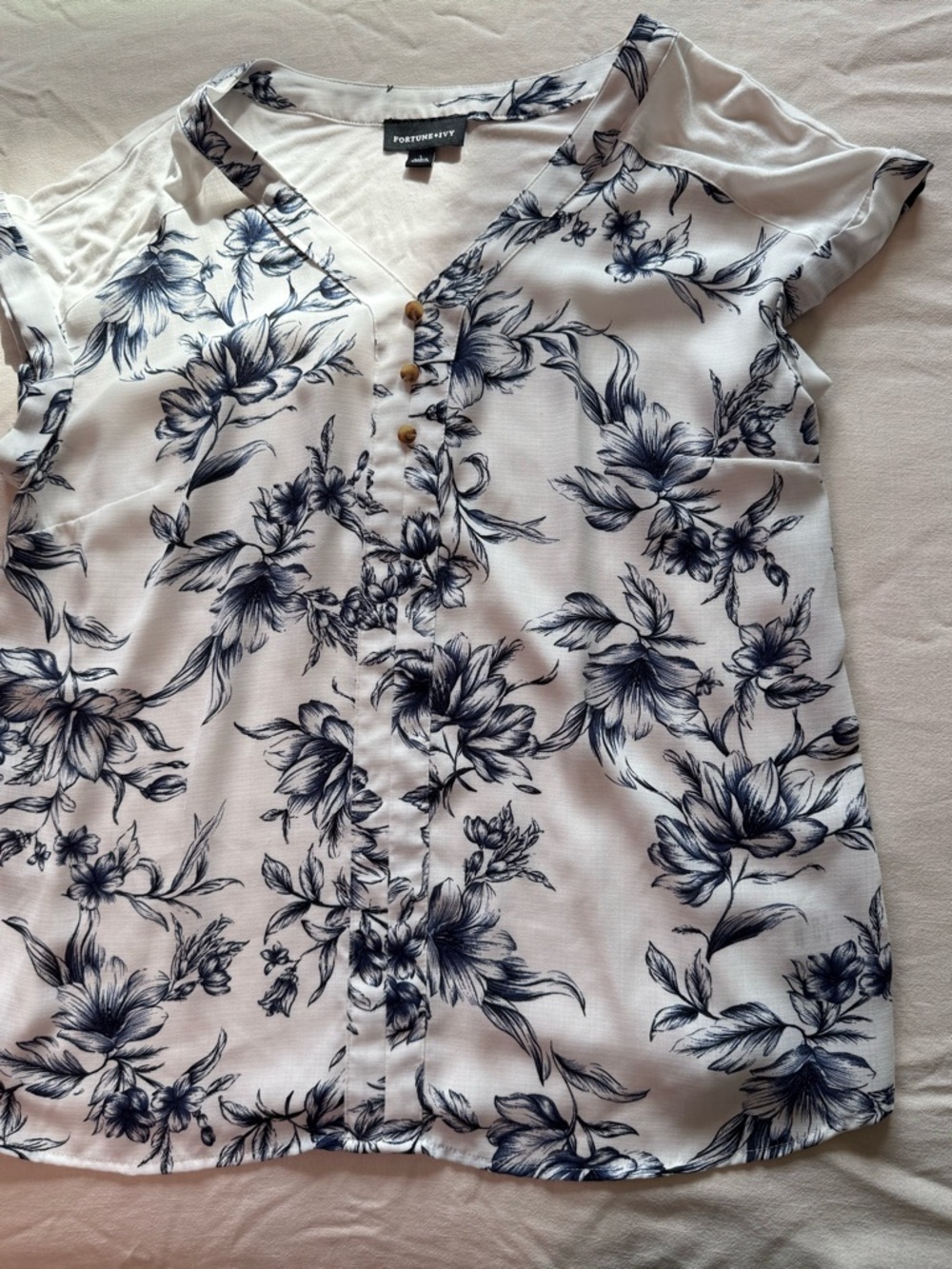 Fortune and Ivy White Blouse with Navy Floral Print Henley-style Front Sz L